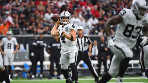 derek-carr-raiders-texans